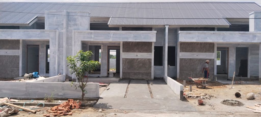 foto tampak rumah tipe 49/110 perumahan GOLDEN LAND SEJOHOR