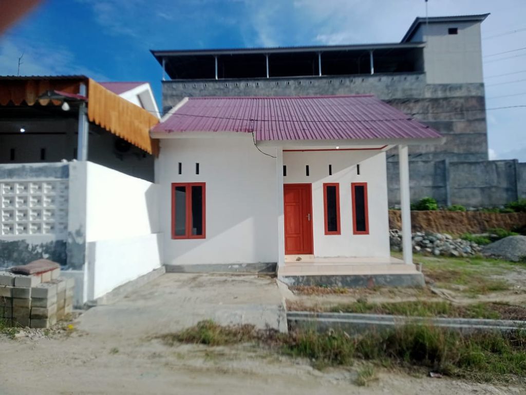 foto tampak rumah tipe 36 perumahan Griya Vatutela Permai