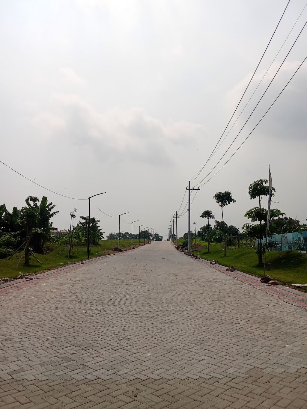 foto posisi tengah perumahan GRAND NORTH MENGANTI