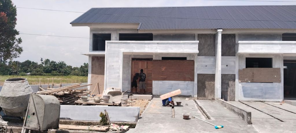 foto tampak rumah tipe 57/171 perumahan GOLDEN LAND SEJOHOR