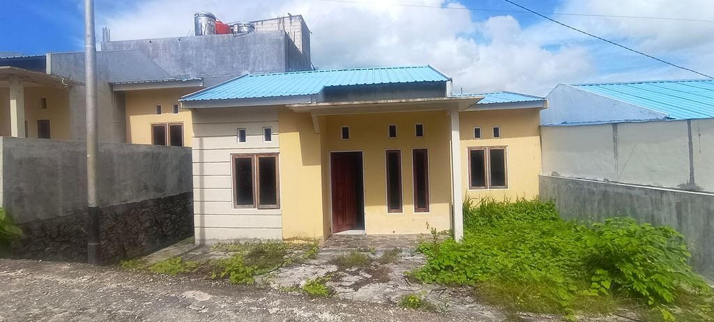 foto contoh rumah perumahan MEGAPURA SKYLAND