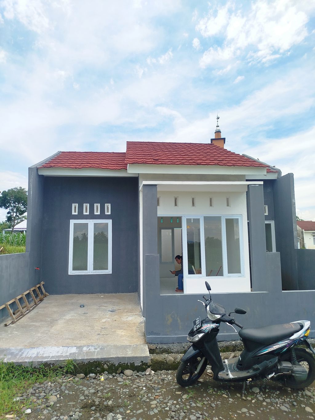 foto tampak rumah tipe 36/63 perumahan Dawuhan Asri Sejahtera