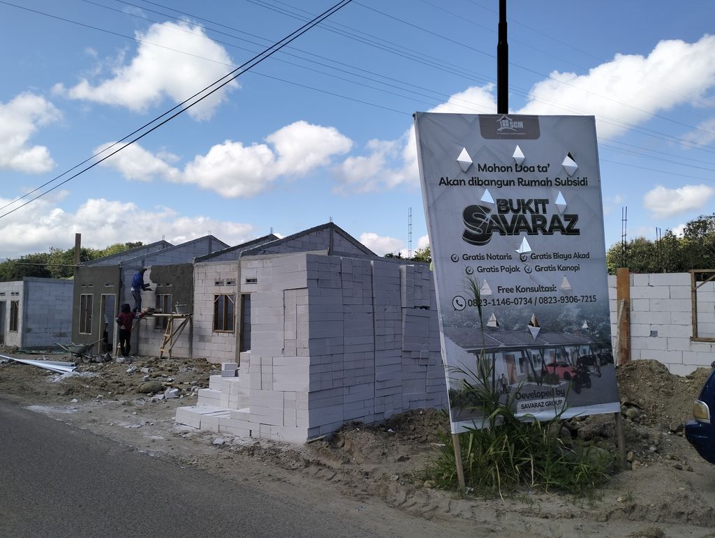 foto gerbang perumahan BUKIT SAVARAZ