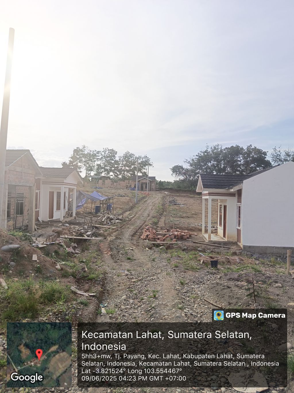 foto posisi tengah perumahan ALAM MADANI PERMAI