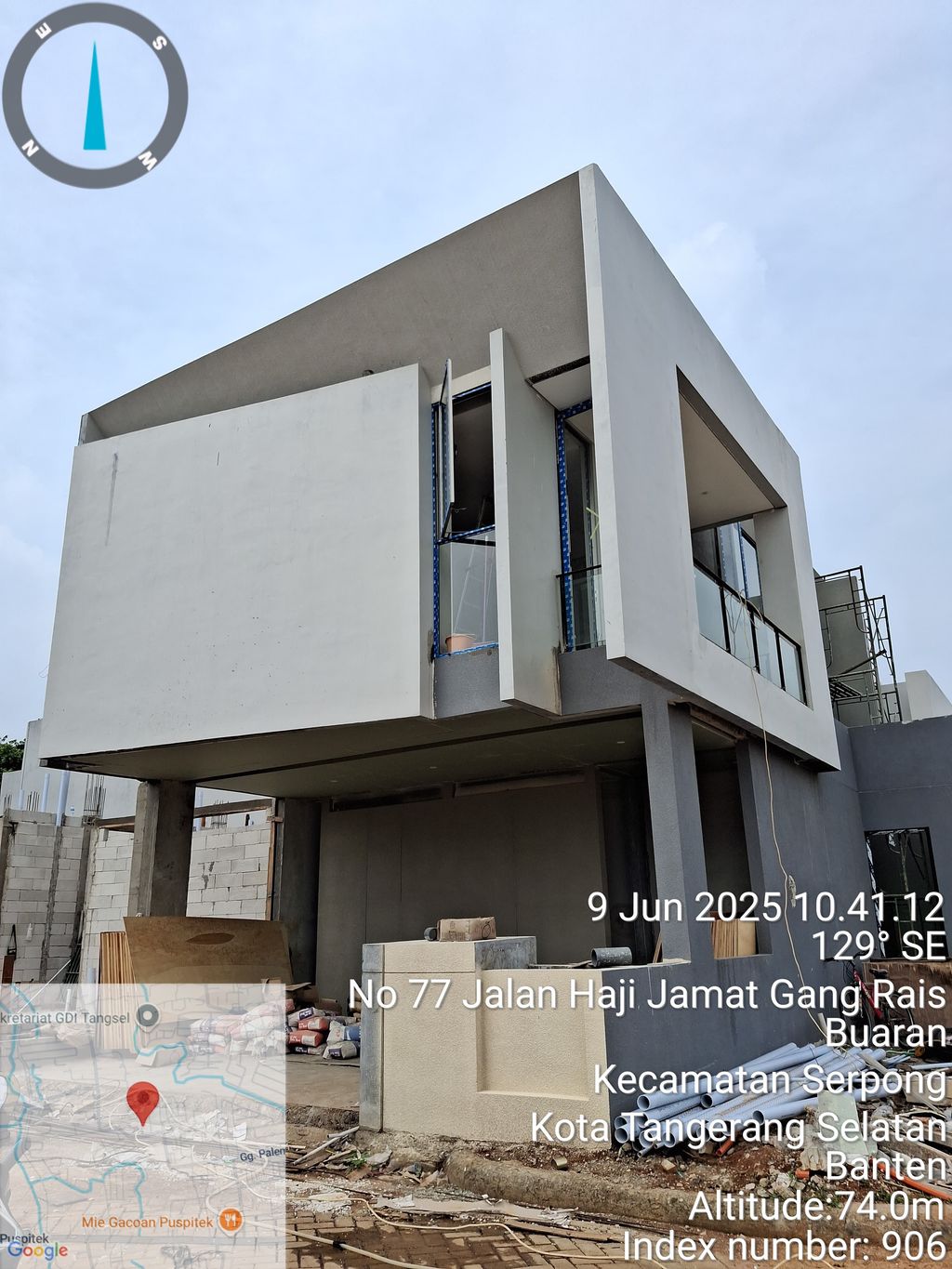 foto tampak rumah tipe B perumahan THE WYNWOOD