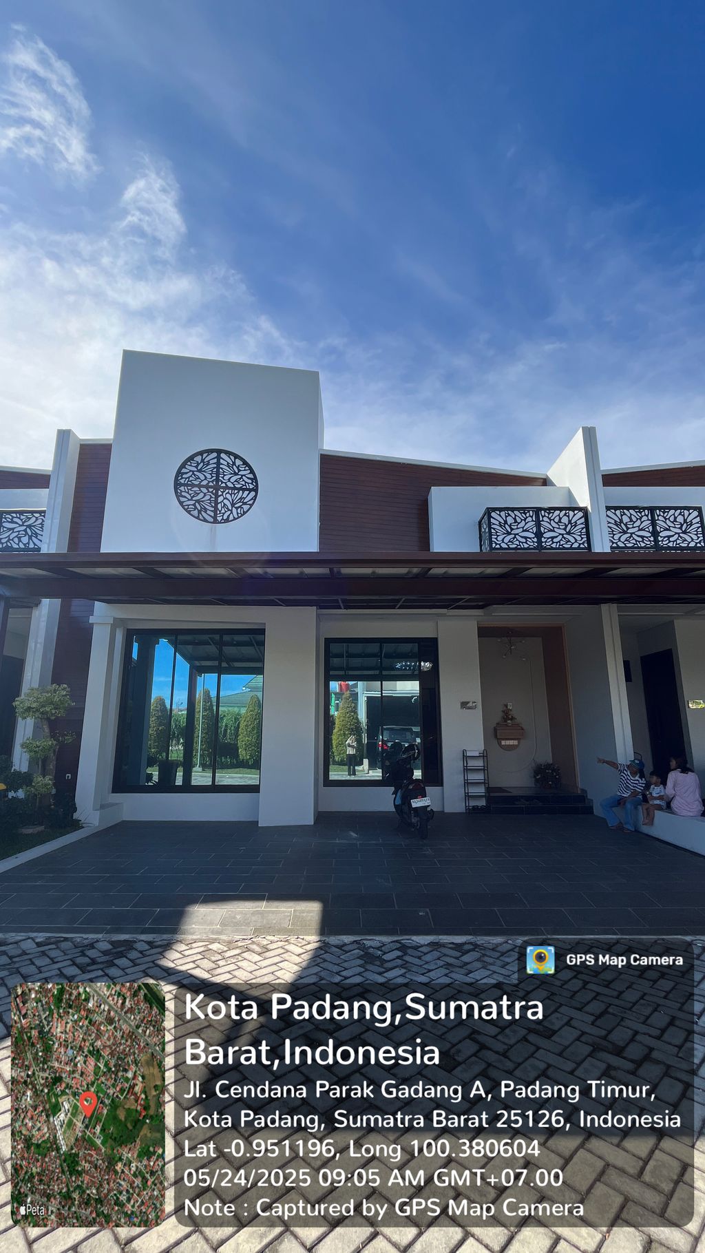 foto tampak rumah tipe 221/220 perumahan GRIYA ASRI KUBU MARAPALAM