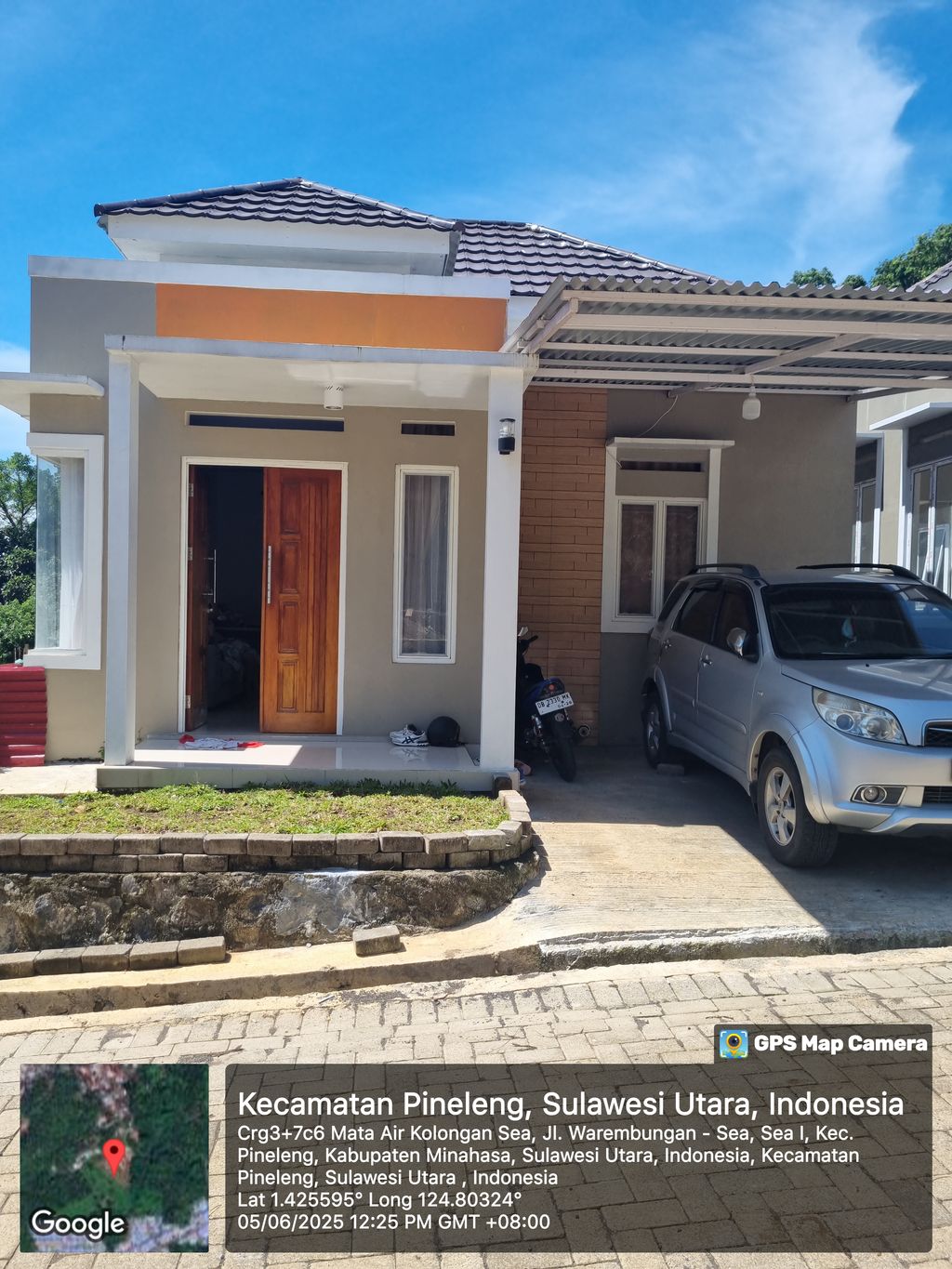 foto tampak rumah tipe Clarence perumahan THE ROYAL HILLS