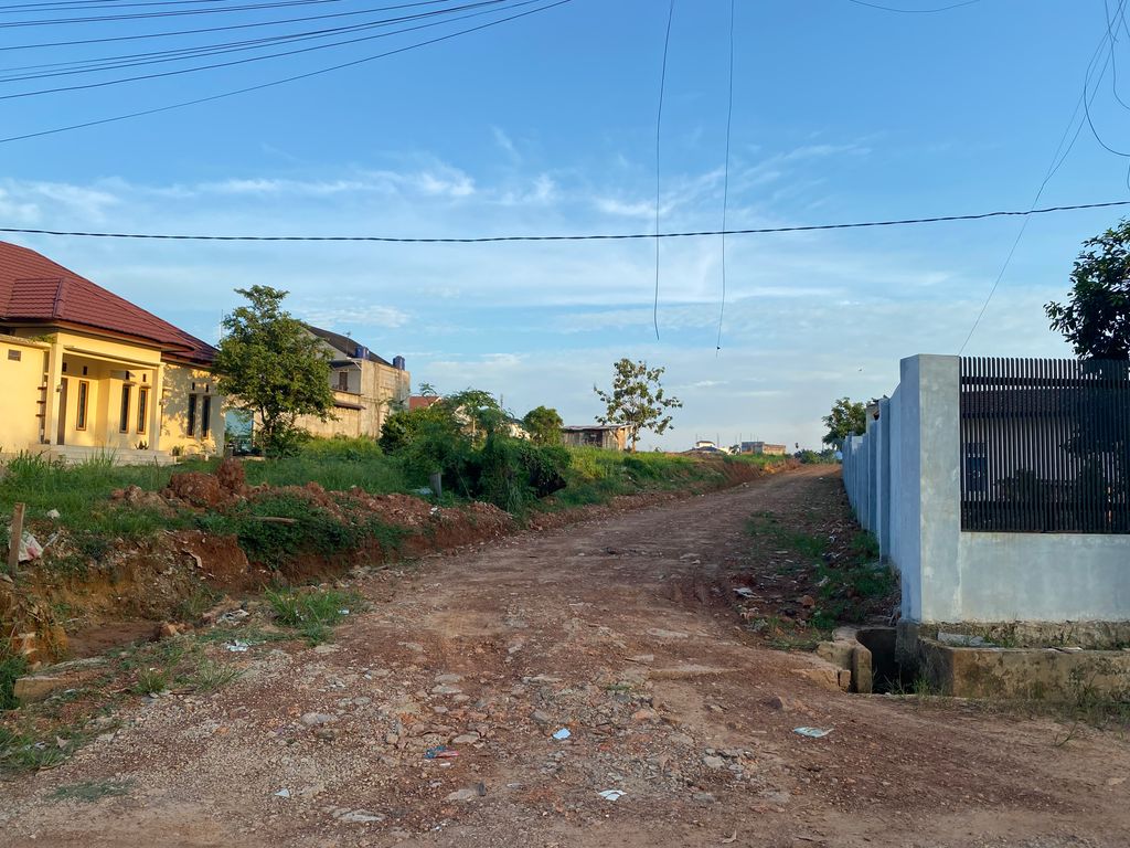 foto gerbang perumahan ADIRA RESIDENCE