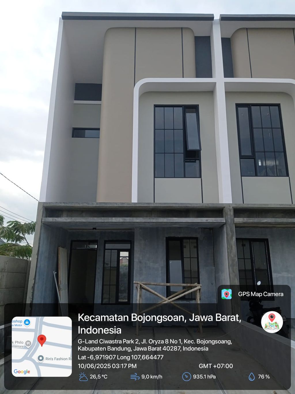 foto tampak rumah tipe 41 Compact High Ceiling (3KT) (610) perumahan G-Land Ciwastra Park 2