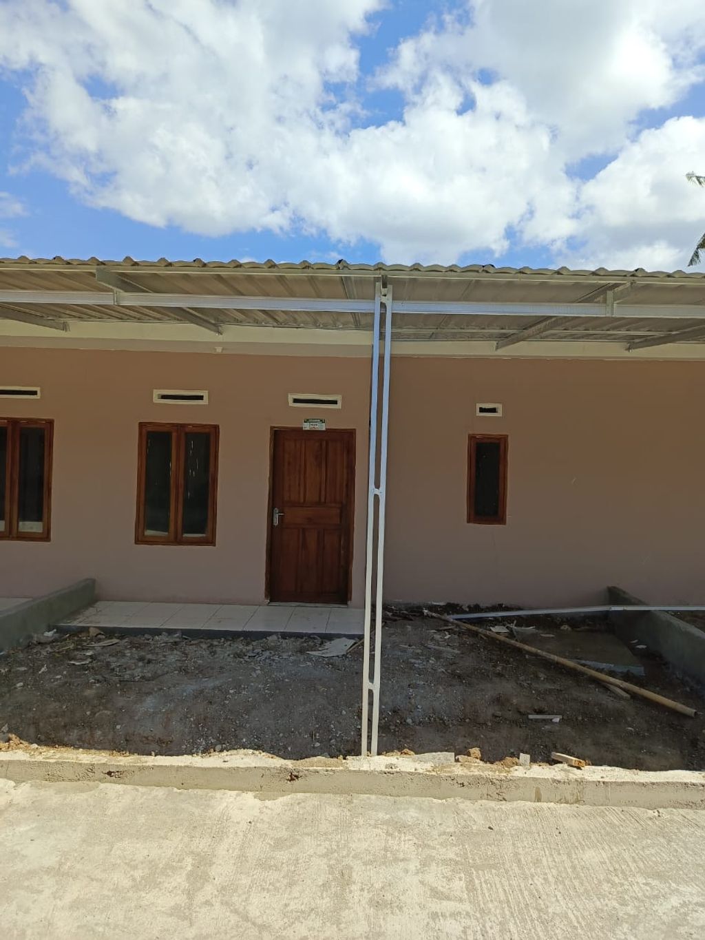foto tampak rumah tipe 36 perumahan BUKIT SAVARAZ