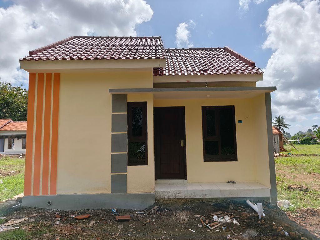 foto contoh rumah perumahan TAMAN MAHKOTA RAYA