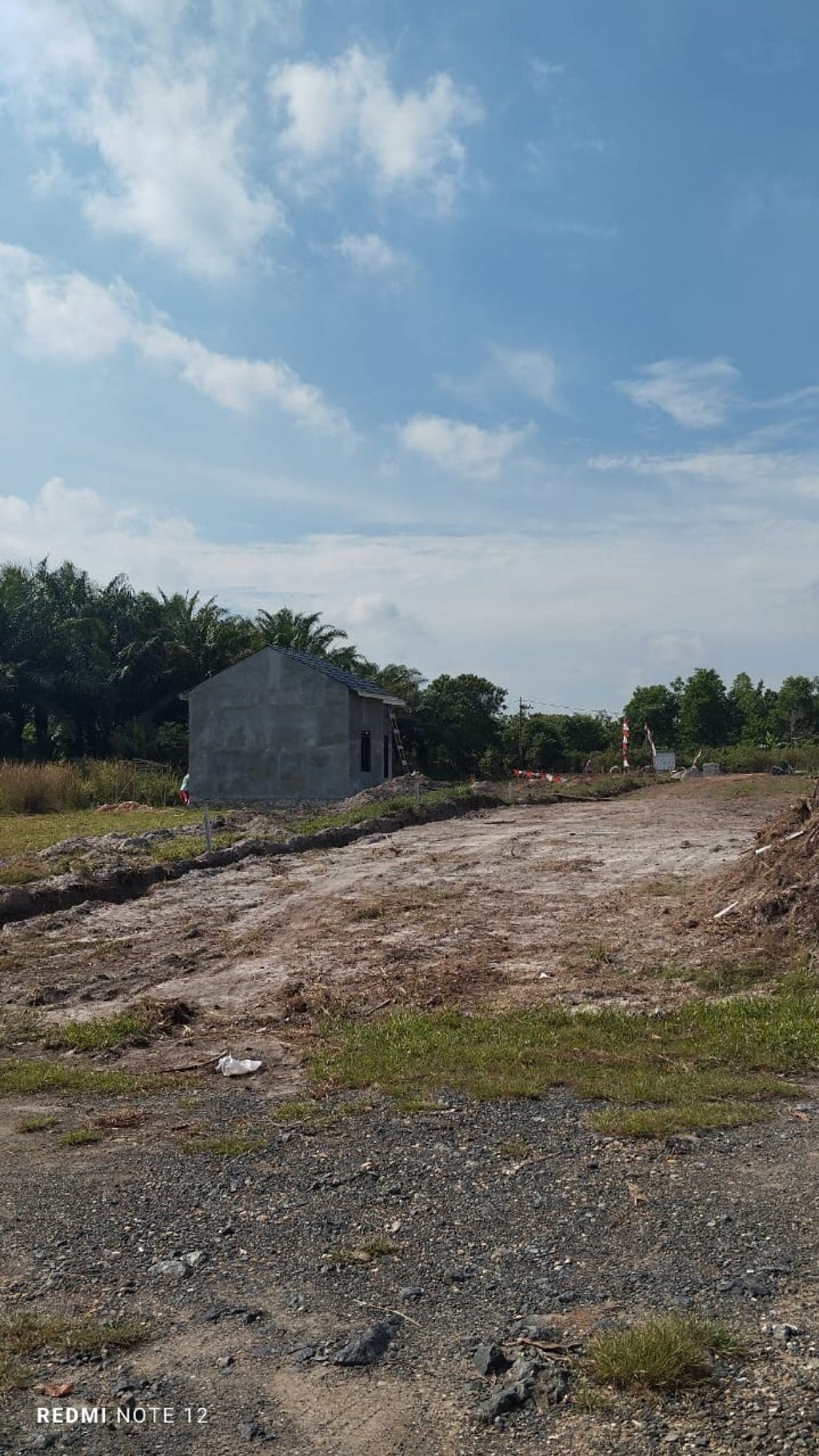 foto posisi tengah perumahan CAHAYA PURNAMA