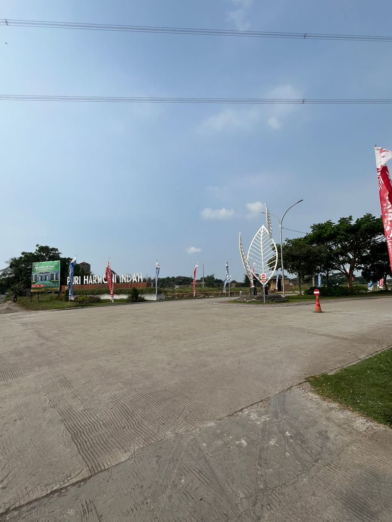 foto gerbang perumahan Puri harmoni indah