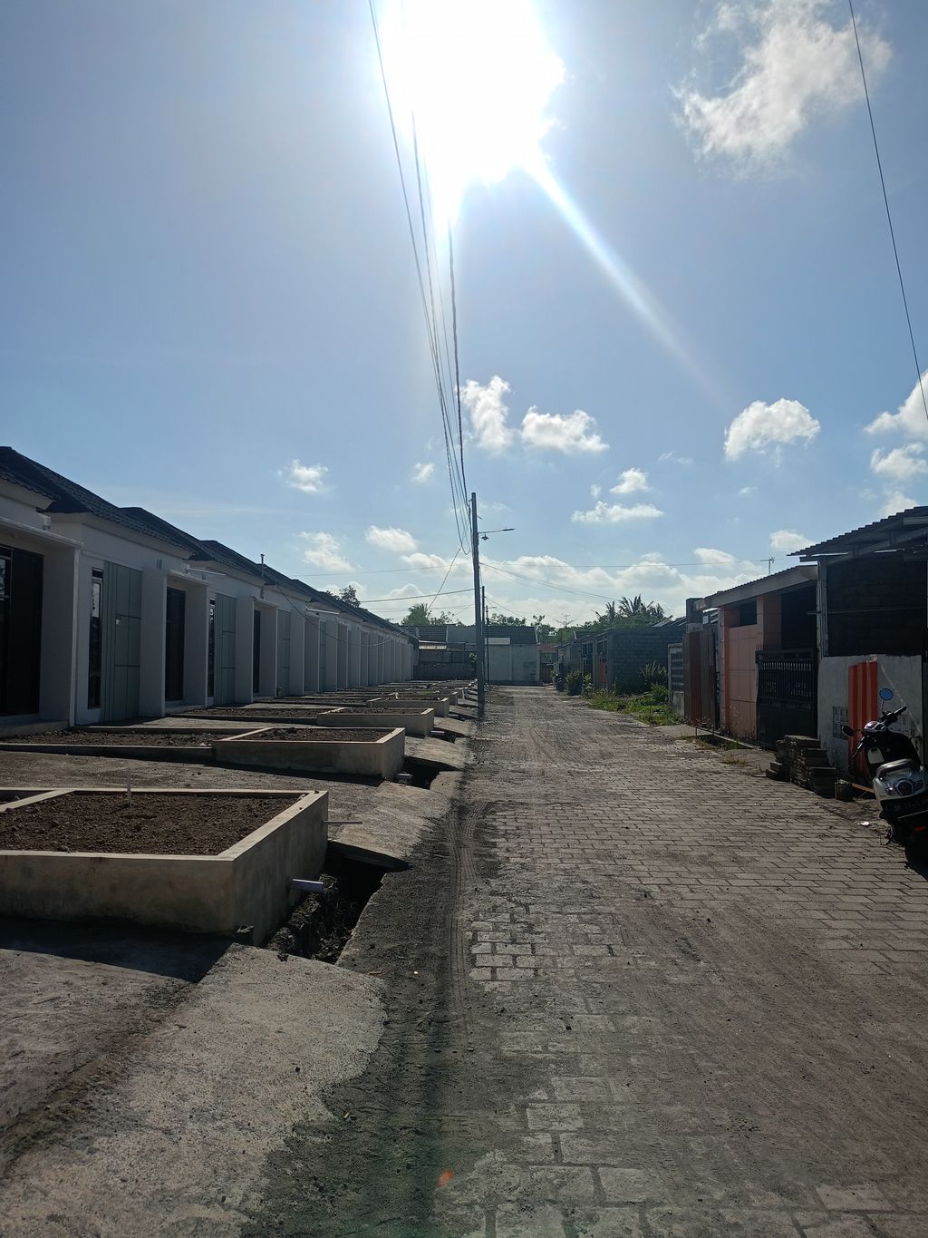 foto posisi tengah perumahan PERMATA GARDEN 2 TAHAP 2