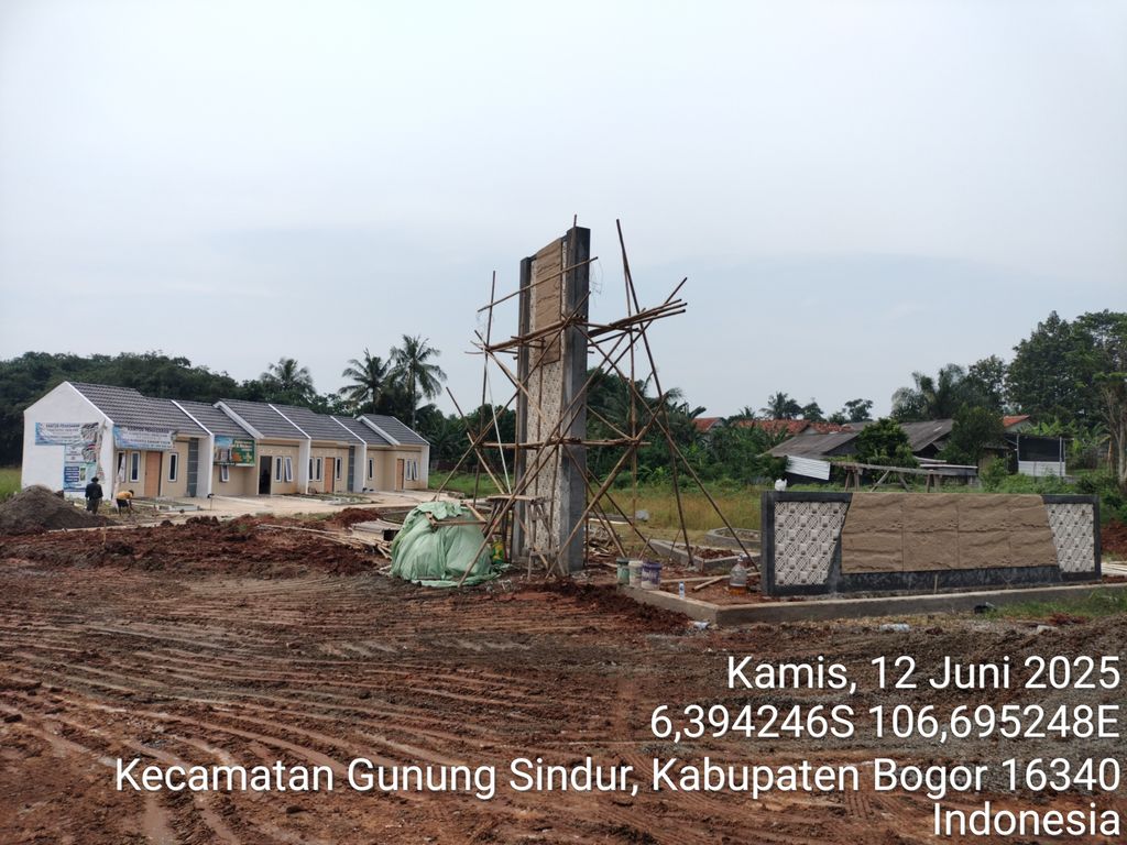 foto gerbang perumahan CIBINONG BOGOR RESIDENCE III