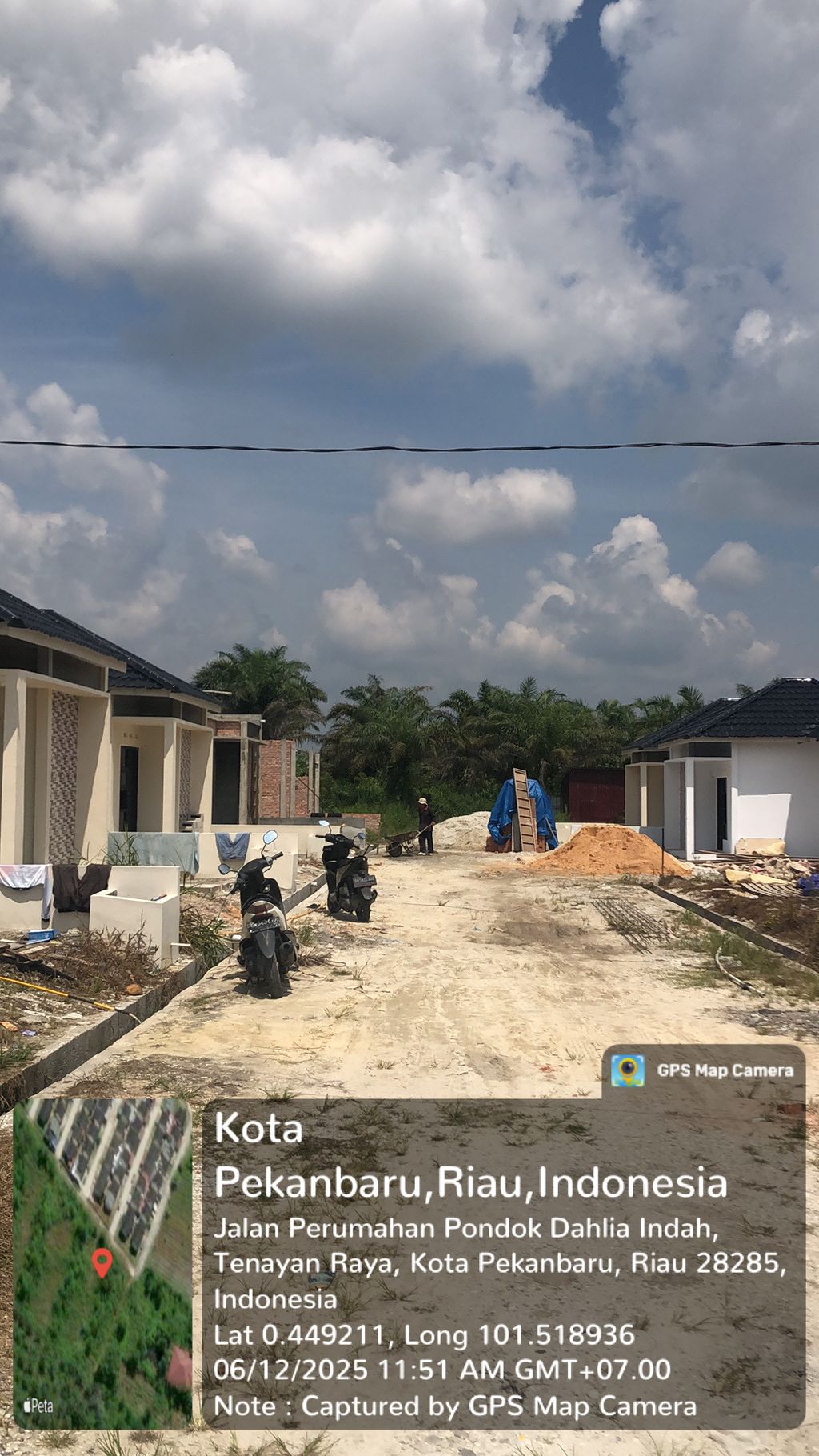 foto posisi tengah perumahan Citra Seroja Lestari