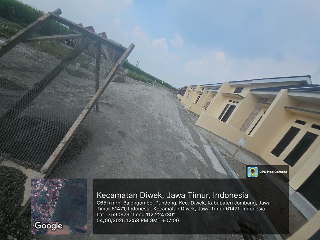 foto gerbang perumahan Griya Permata Mulia 4