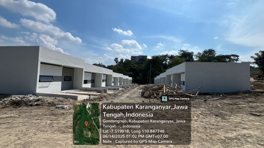 foto posisi tengah perumahan SAMANATA LIVINS 003