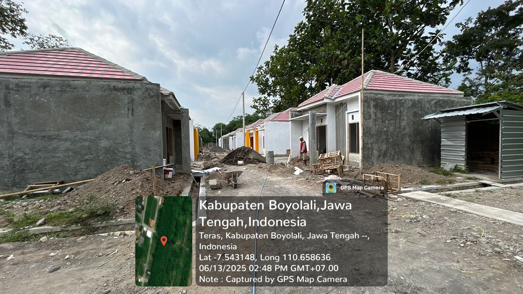 foto gerbang perumahan PERUMAHAN MUTIARA CITRA RESIDENCE
