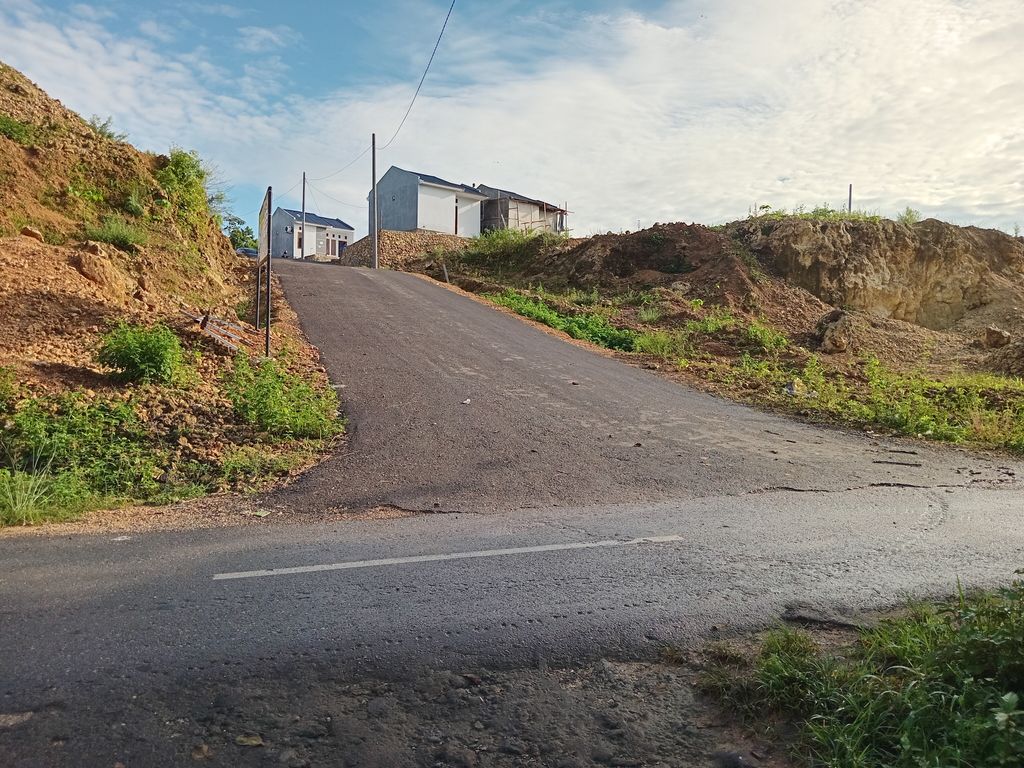 foto gerbang perumahan GRAHA PESONA HILLS