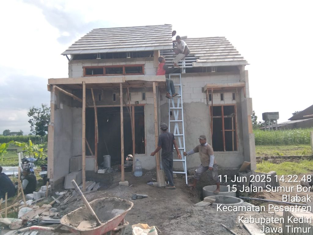foto contoh rumah perumahan GRIYA BLABAK KOTA