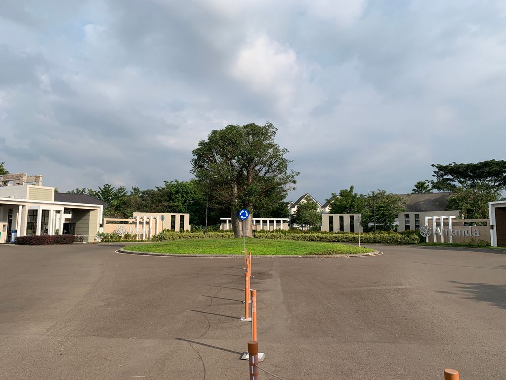 foto gerbang perumahan SUMMARECON BANDUNG - CLUSTER AMANDA BTARI