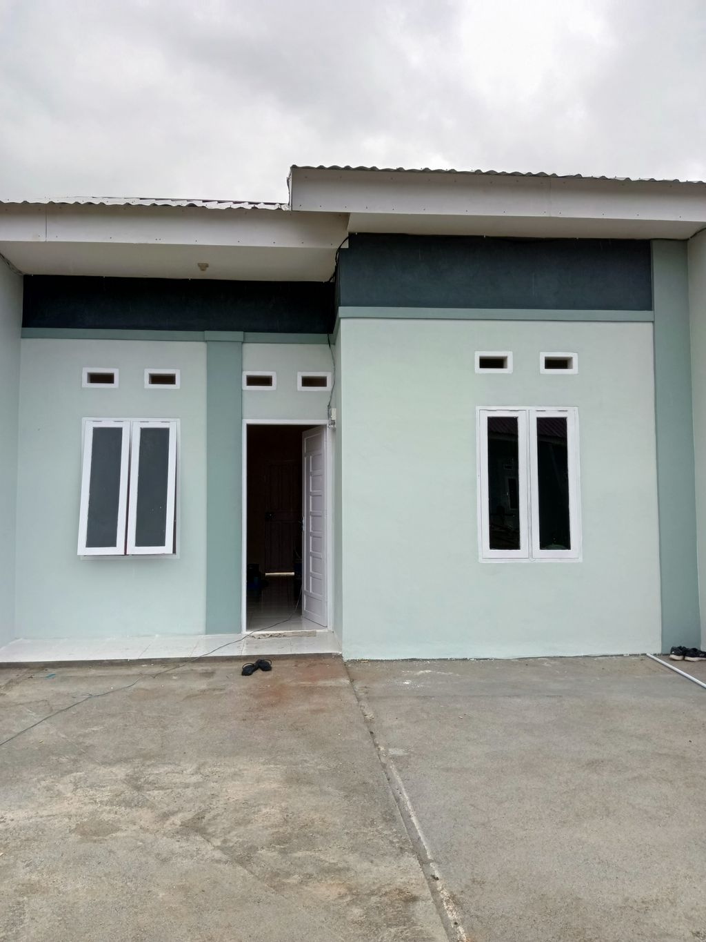 foto contoh rumah perumahan GRIYA PESONA KAREMA