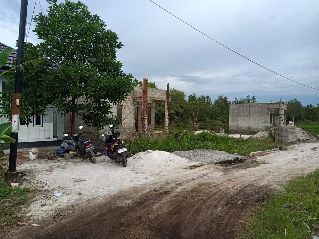 foto gerbang perumahan GRIYA DAMAI SABARU