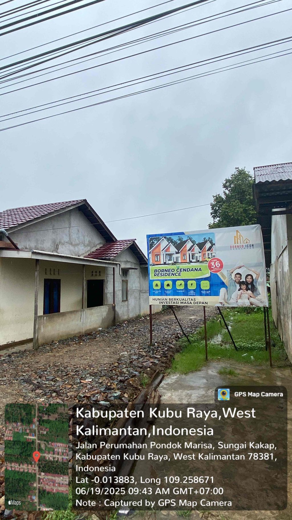 foto gerbang perumahan BORNEO CENDANA RESIDENCE
