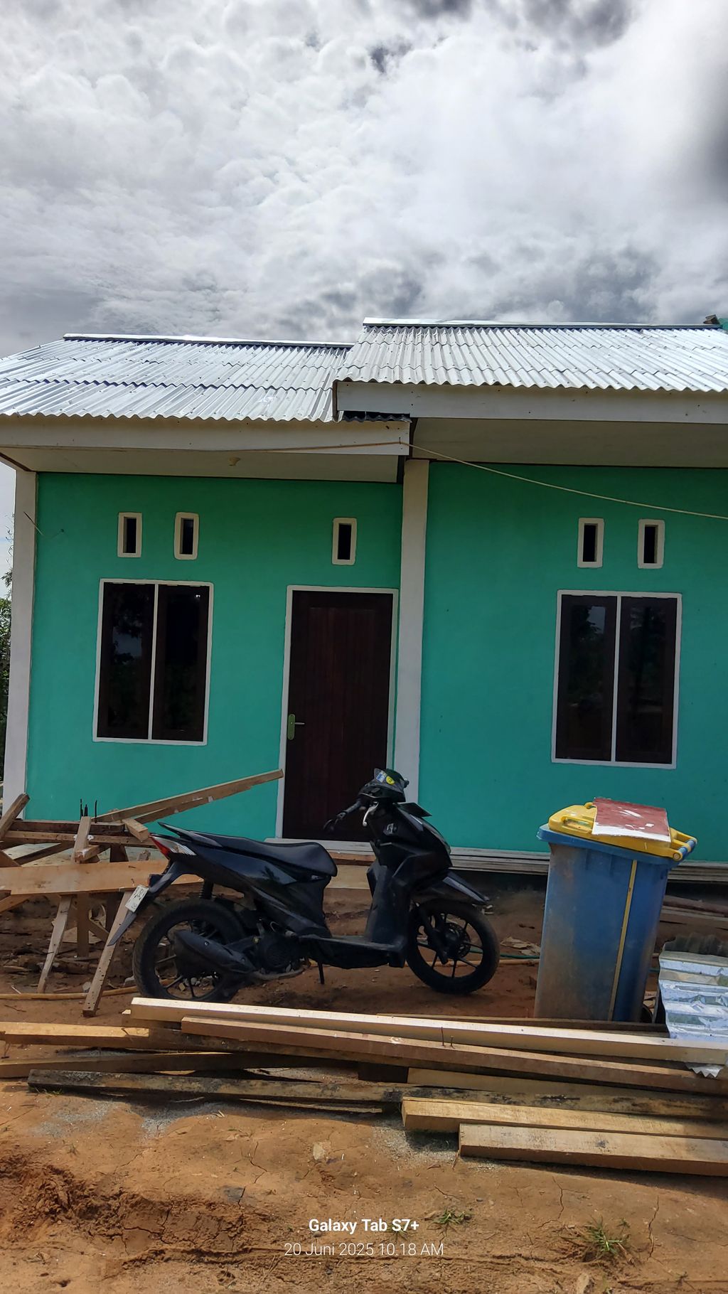 foto contoh rumah perumahan REVIVAL RESIDENCE III