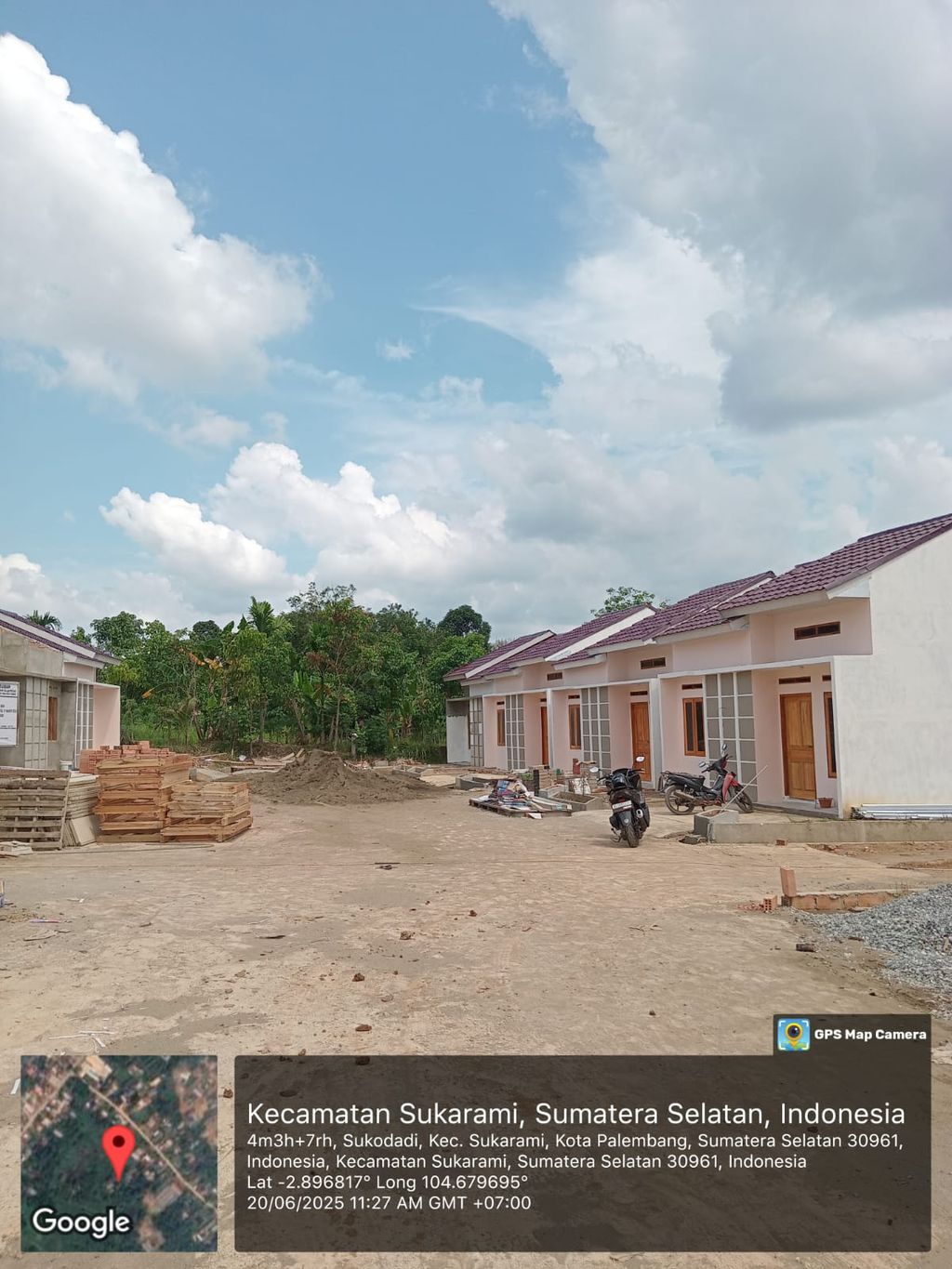 foto posisi tengah perumahan PERUMAHAN GARVI RESIDENCE
