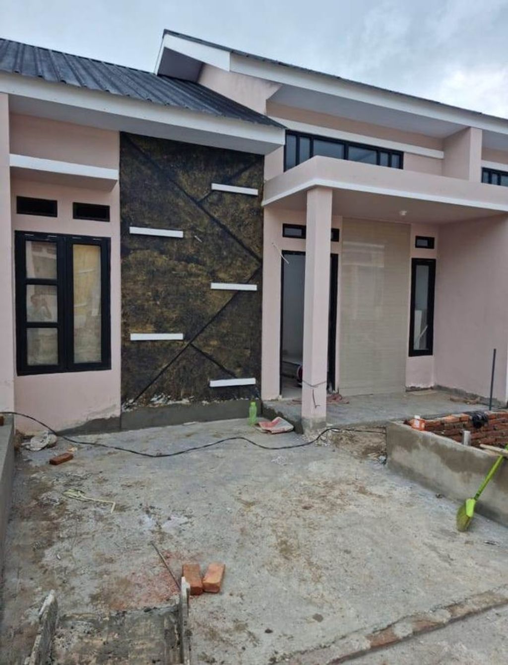 foto tampak rumah tipe 36 perumahan adam family tahap 2