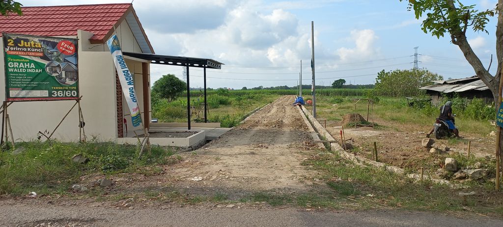 foto gerbang perumahan GRAHA WALED INDAH