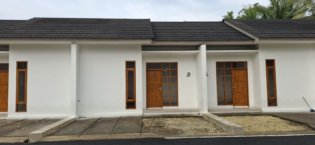foto tampak rumah tipe 36/66 perumahan ARTHA PALACE CIBENDA