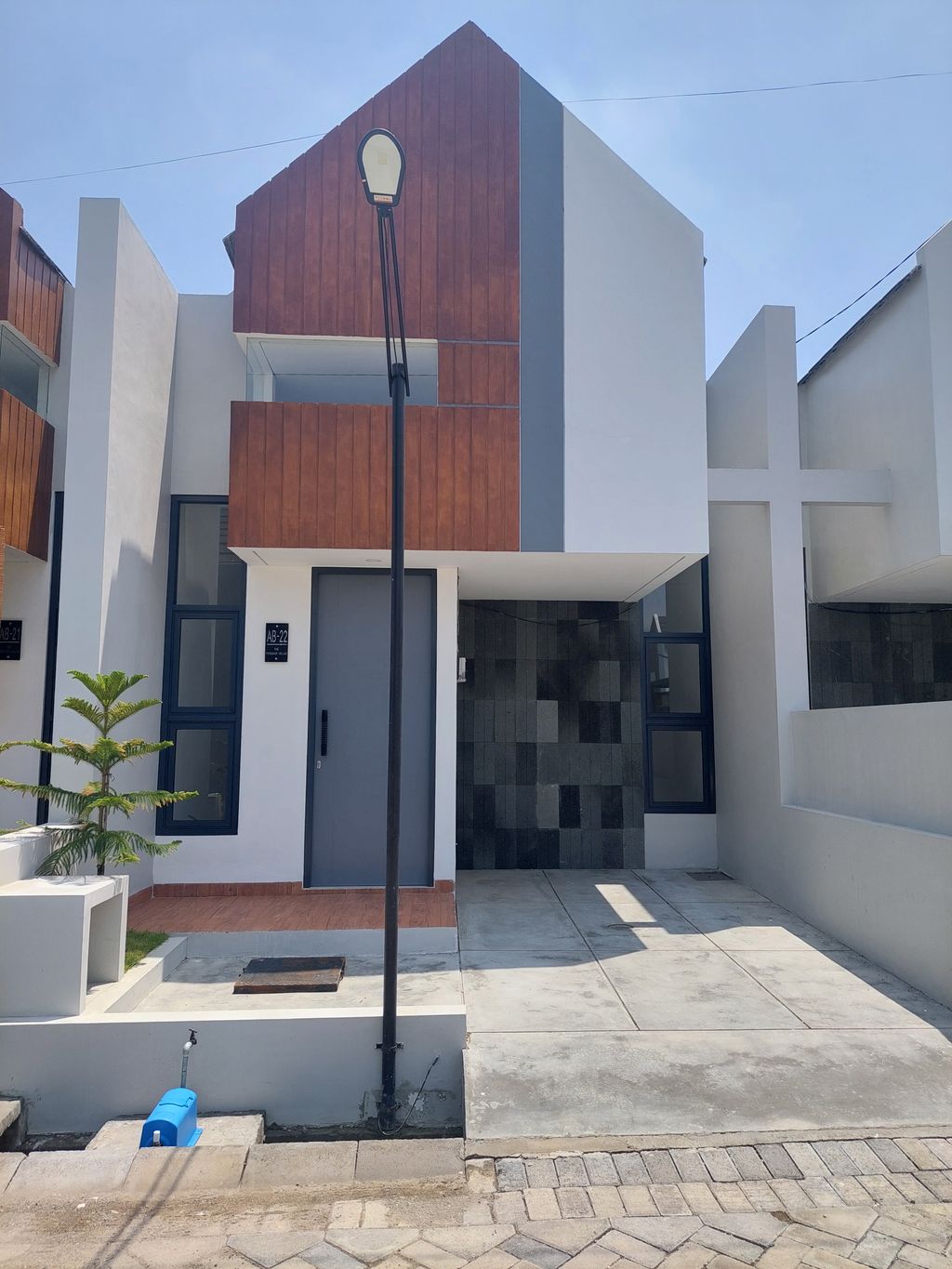 foto tampak rumah tipe 38/AB-22 perumahan THE PERMATA VILLAS