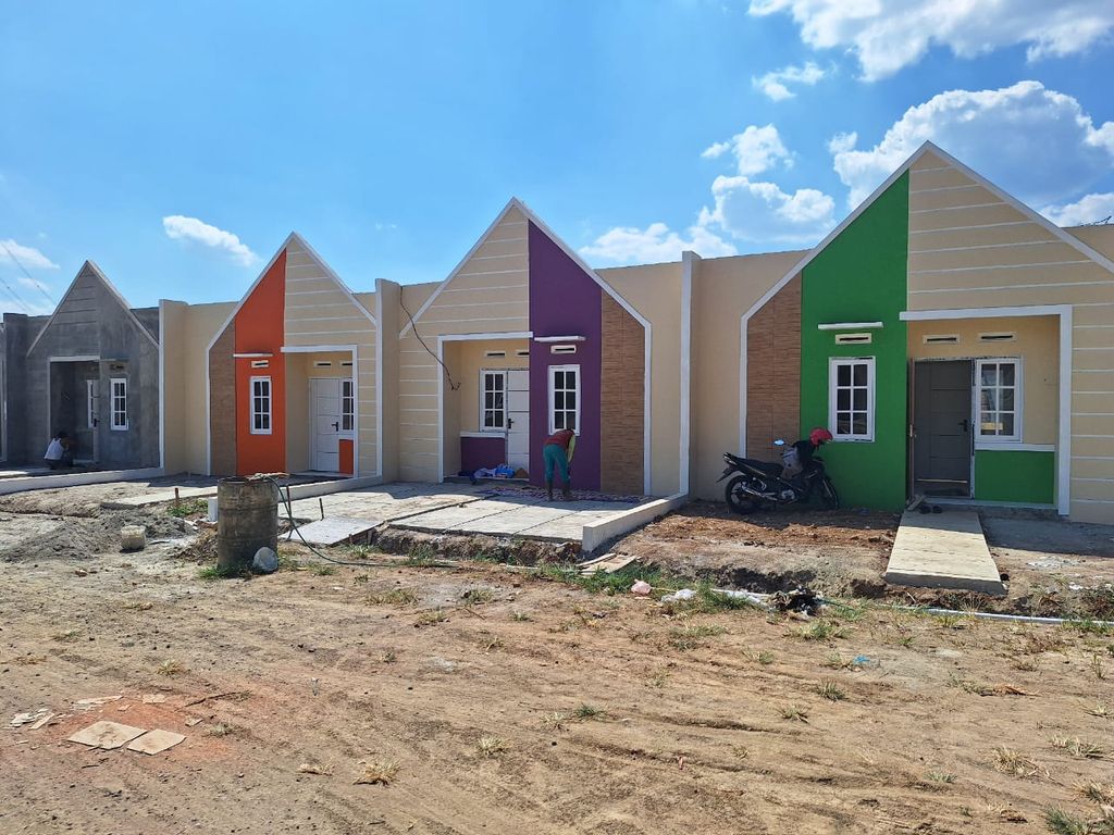 foto contoh rumah perumahan KANAYA LAND 12