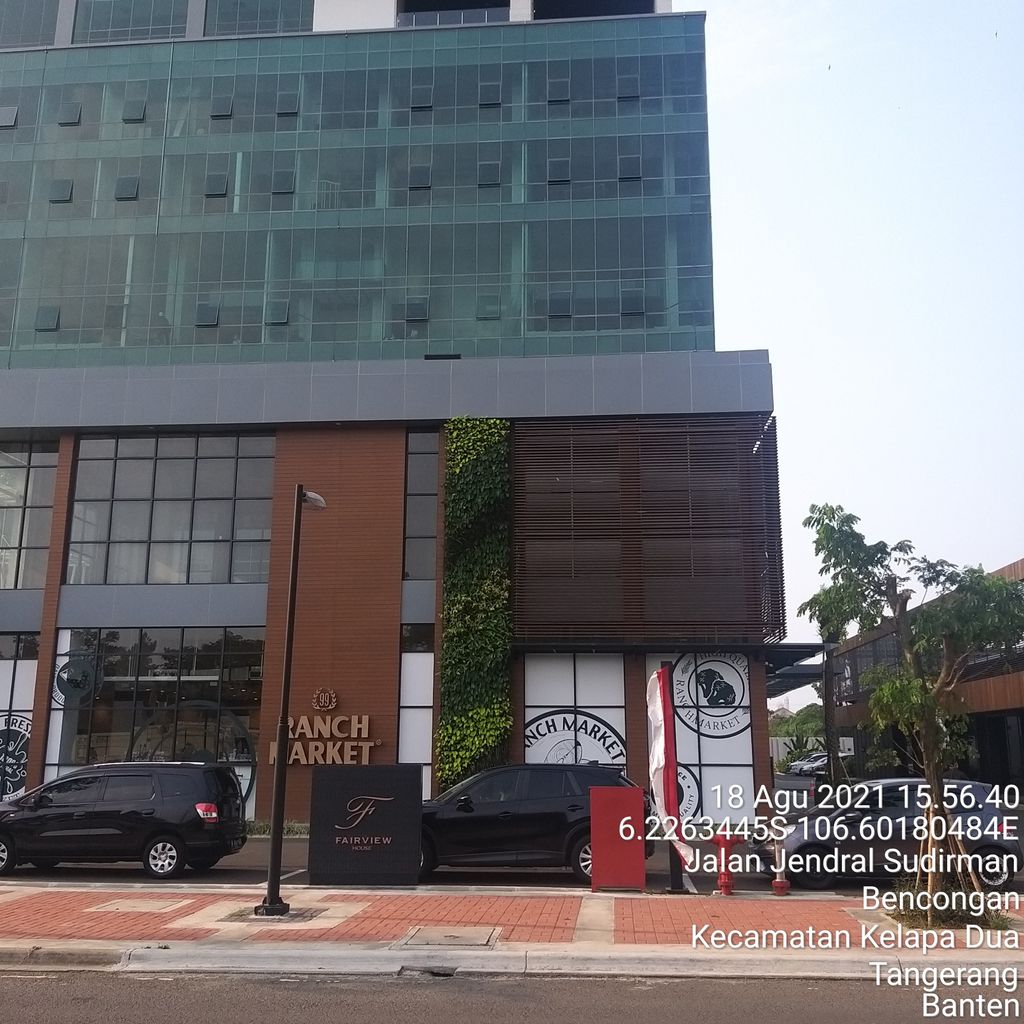 foto tampak rumah tipe UG-10 perumahan Fairview House & Hillcrest House