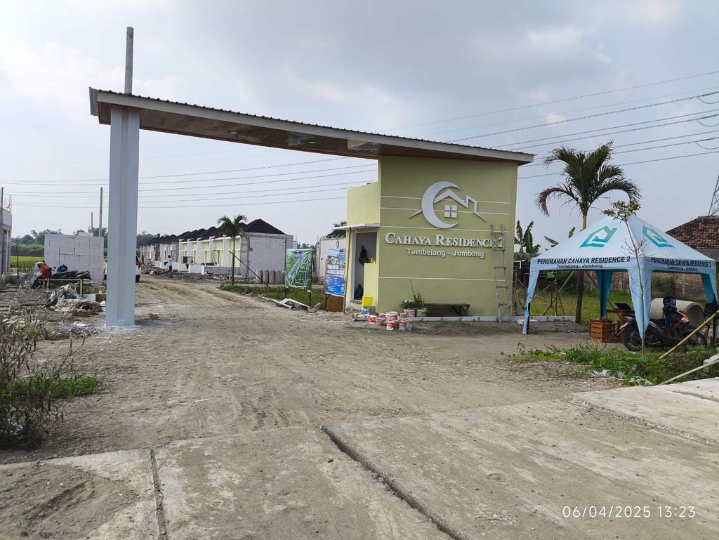 foto gerbang perumahan Cahaya Residence 2