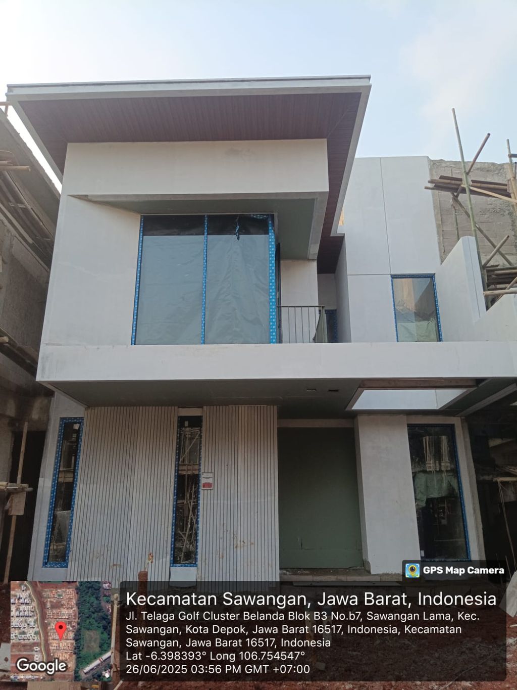 foto tampak rumah tipe Laguna F-023 - Oakwood perumahan Shila At Sawangan