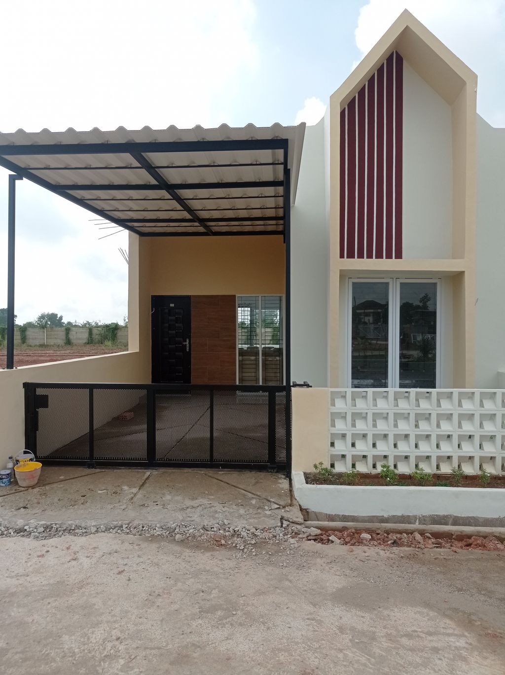 foto tampak rumah tipe 45 perumahan ONYX