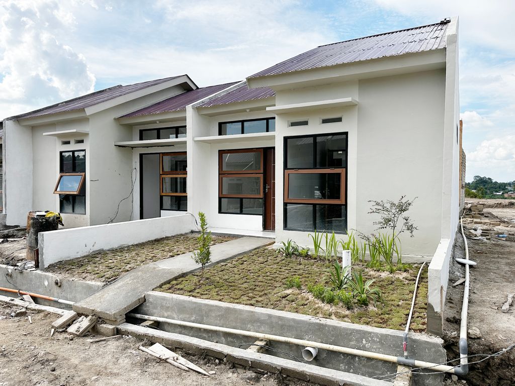 foto contoh rumah perumahan GRHA MANDIRI 8