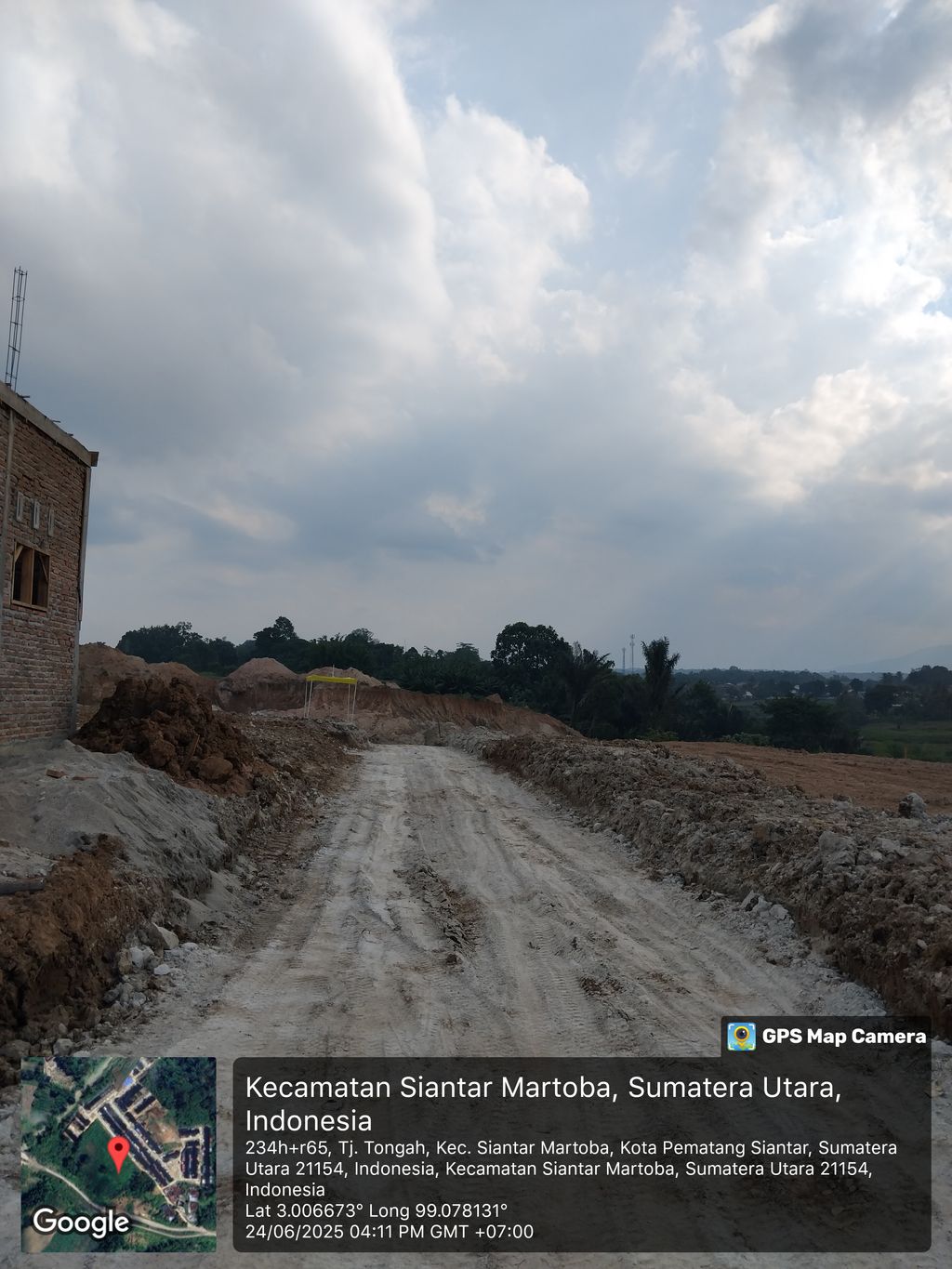 foto posisi tengah perumahan PERUMAHAN MUTIARA RINGROAD RESIDENCE