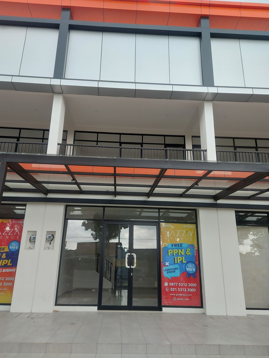 foto tampak rumah tipe SUDUT perumahan RUKO VAZZA AVENUE 1 EXT