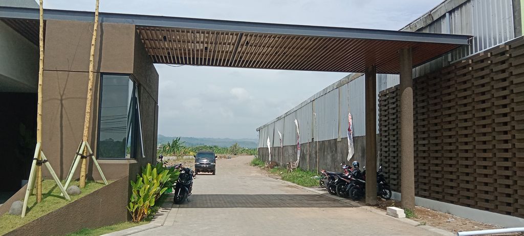 foto gerbang perumahan SANG WIRA