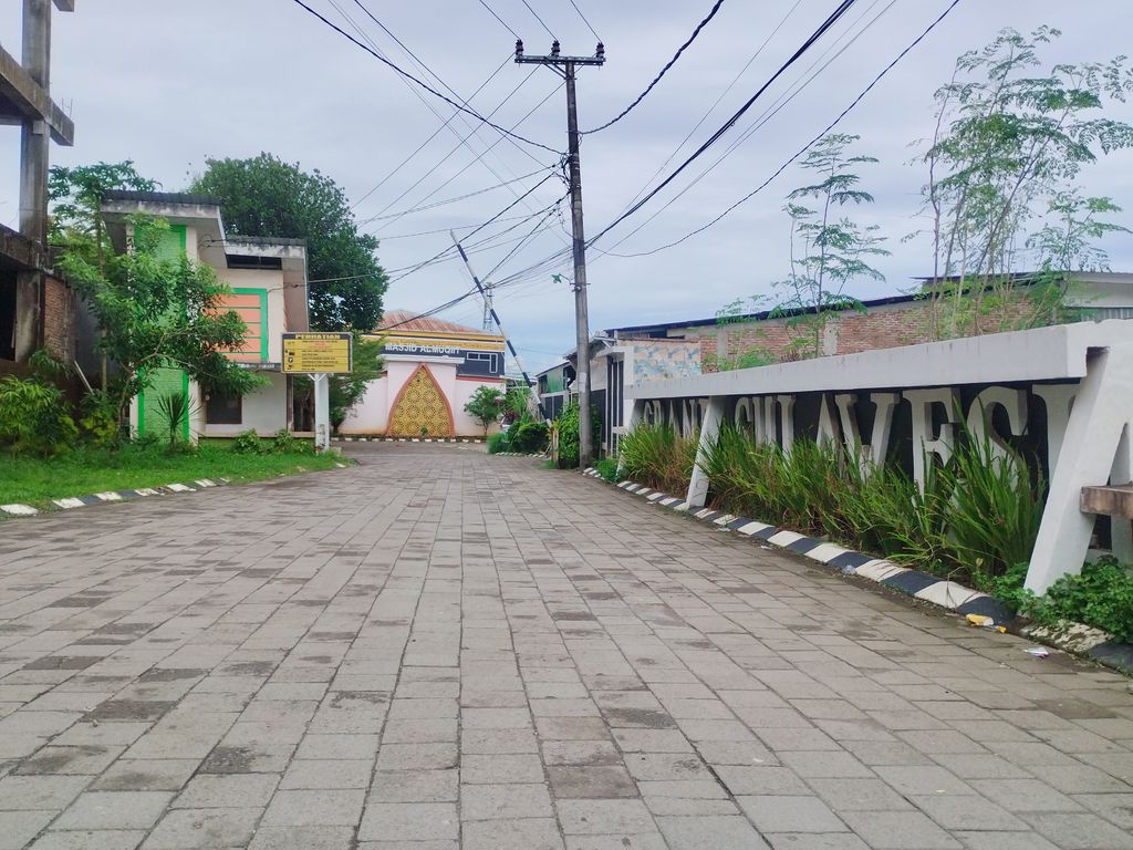foto gerbang perumahan GRAND SULAWESI BONTOMARANNU TAHAP 2