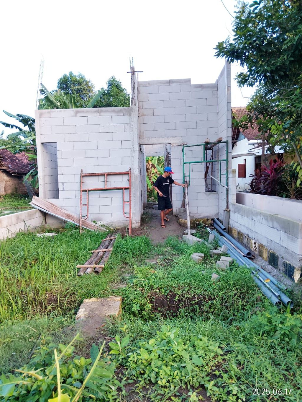 foto tampak rumah tipe 30/75 perumahan Puri Tawangrejo 2