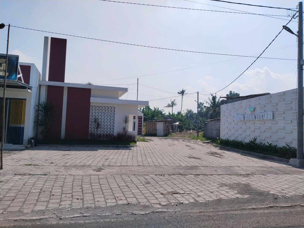 foto gerbang perumahan GRIYA CITRA LESTARI