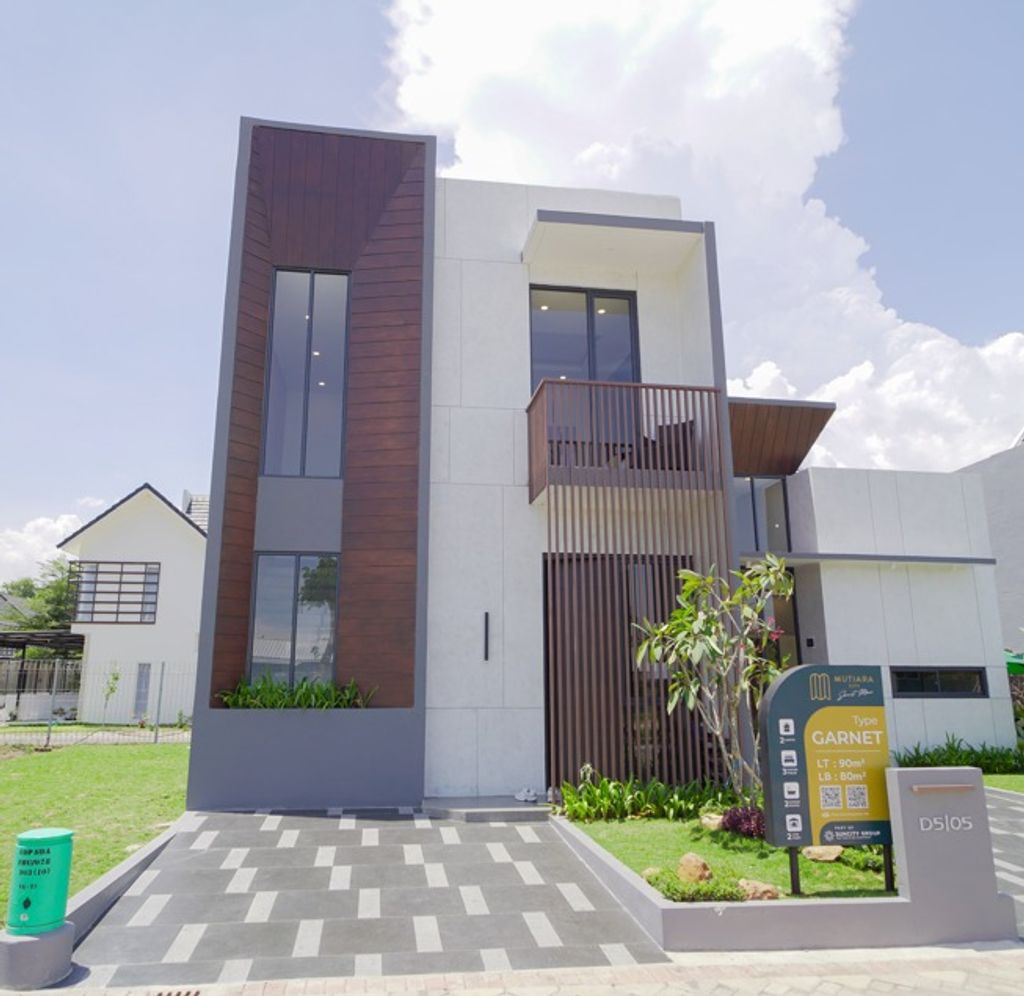 foto tampak rumah tipe GARNET perumahan Mutiara City Cluster Modena