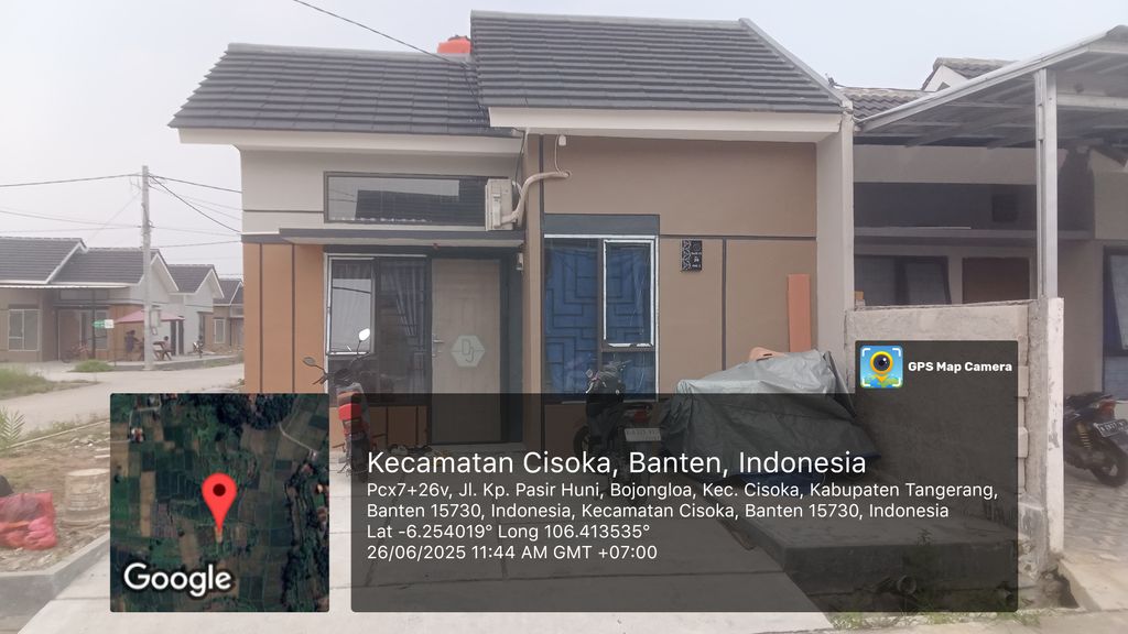 foto tampak rumah tipe KOMERSIL BLOK C (HOEK) perumahan PURI HARMONI CISOKA 2