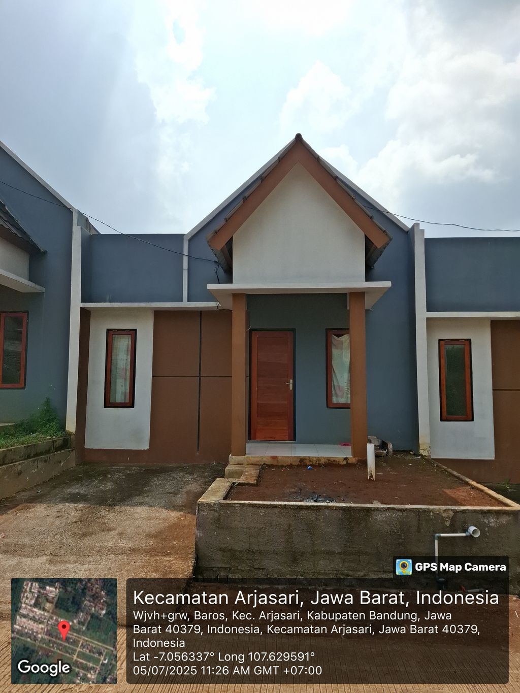 foto contoh rumah perumahan Baros City View